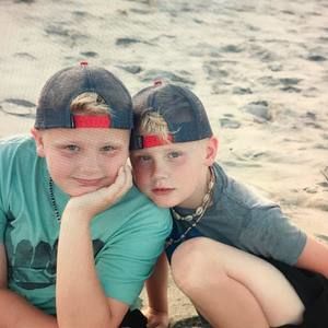 Meet your Posher, April